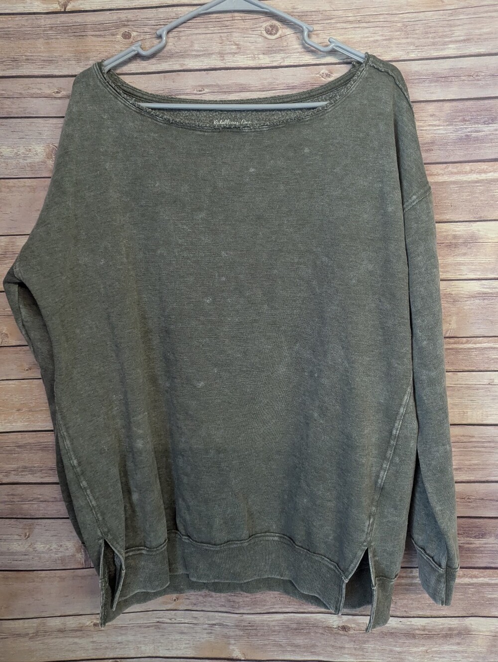 Rebellious One Sweatshirt Women’s XL Olive Green Mineral Wash Oversized Pullover